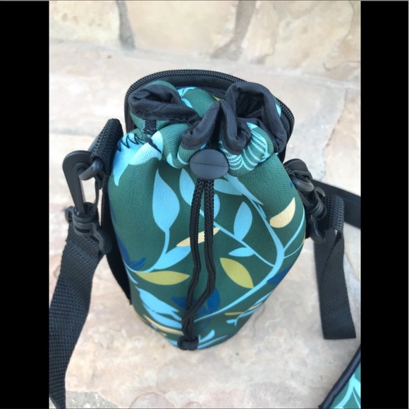 SOLD OUT.        Neoprene Water Bottle & Phone Holder Blue Green Birds Print New - Picture 10 of 16